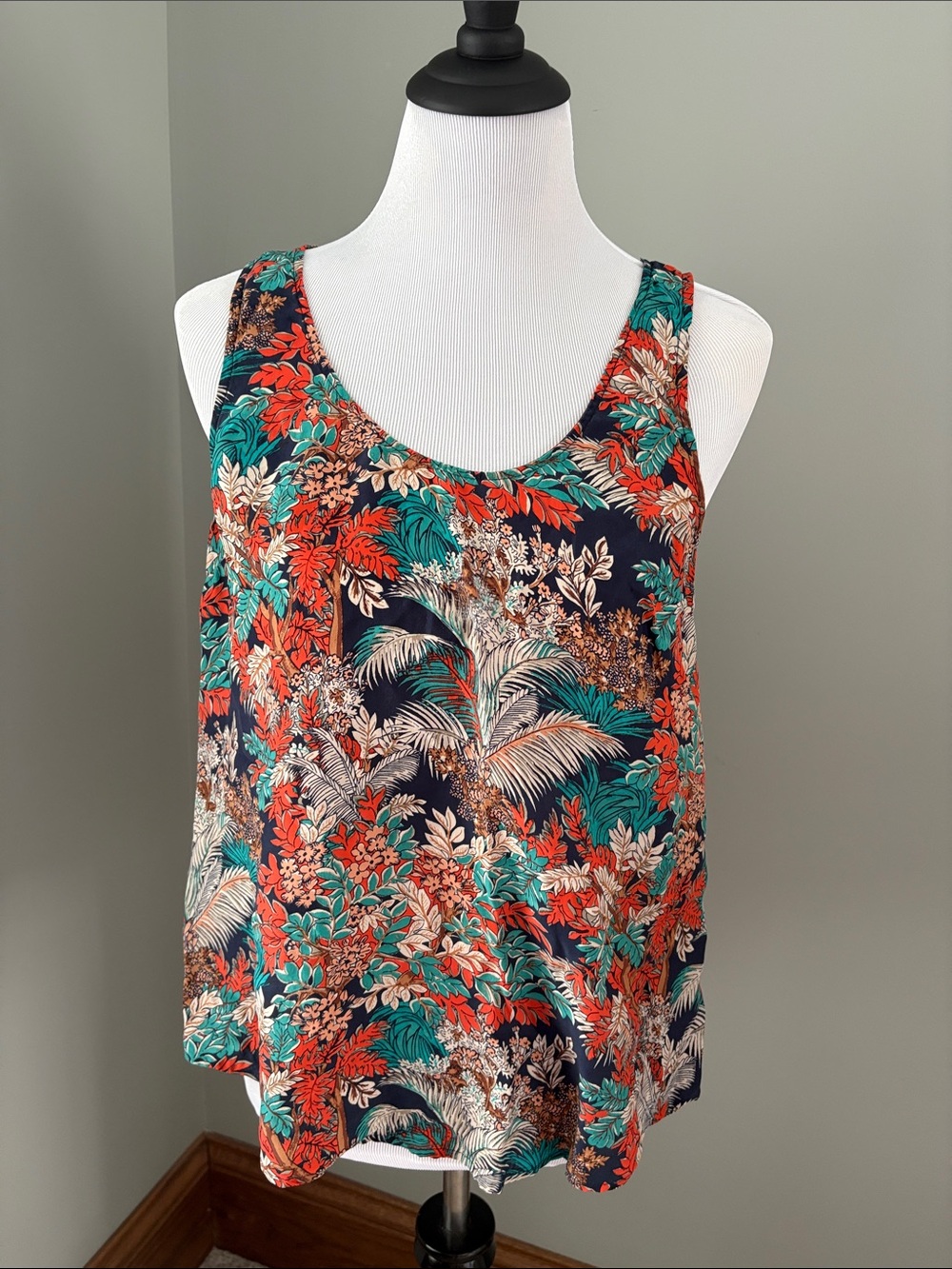 🍀❤️🌴 Lucky Brand Silk Tropical Floral Scoop Tank - Navy, Teal & Coral